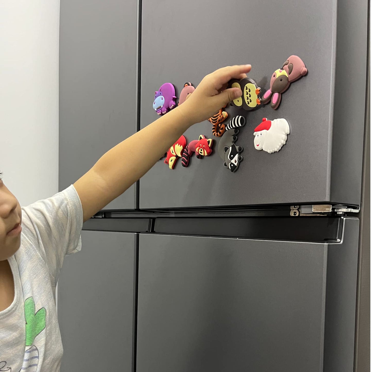 SUPINEEDO Fridge Magnets for Toddlers, Refrigerator Magnets for Kids Full Back Magnetic Rubber Educational Toy Baby Magnet Gift Cute Animal Magnet 10 Pieces
