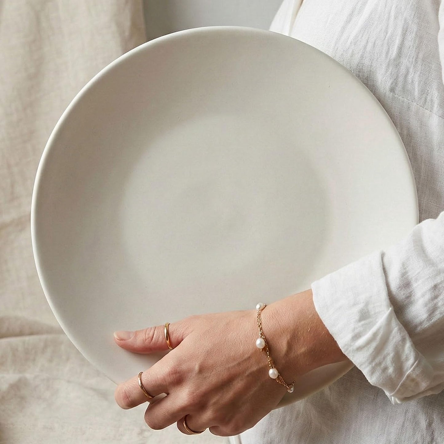 hjn White Ceramic Vase Bowl Decorative Planter - Minimalist Tabletop Vase for Dried Flowers, Succulents & Home Decor Accents -Shallow Plate-12.5''dx2.3''h