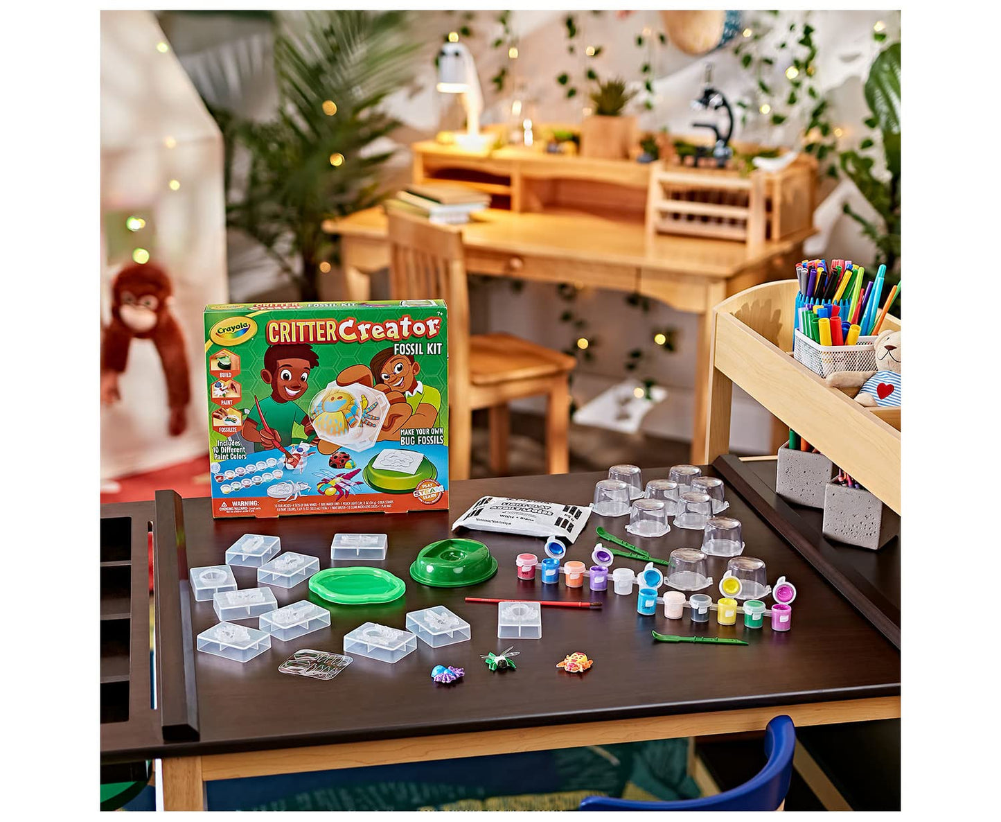 Crayola Metallic Clay Art Kit with Paints, Fossil Molds, Gift for Kids, Ages 7, 8, 9, 10