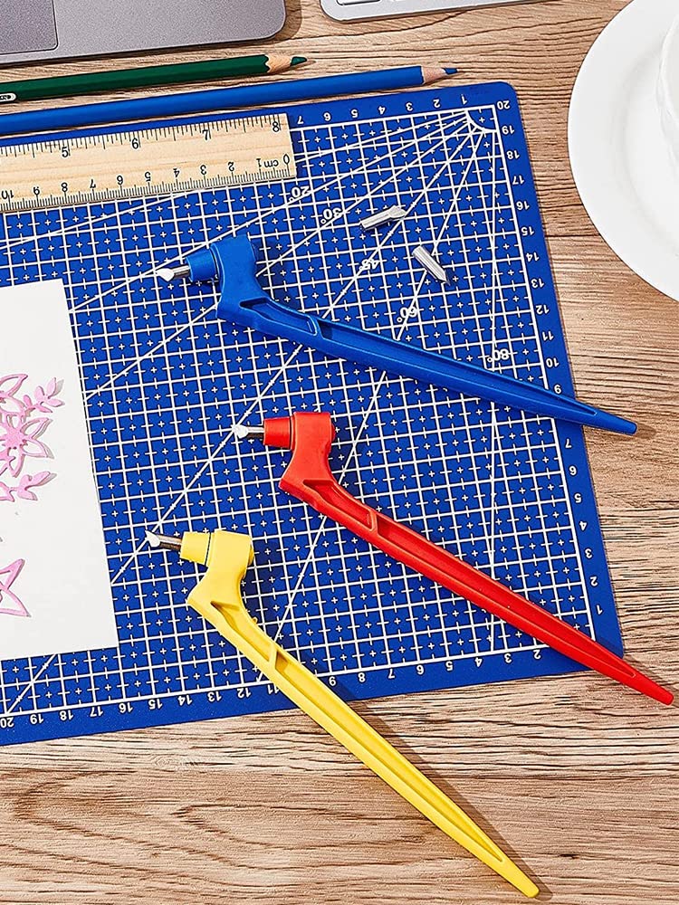 Craft Cutting Tools Kit Set of 3 ，360 Degree Rotating Cutting Tools Art Cutting Tools with Cutting Pen, 15°, 30°, 45° Blades Cutting Mat for DIY Craft Hobby Scrapbook Stencil(Yellow, blue and red)