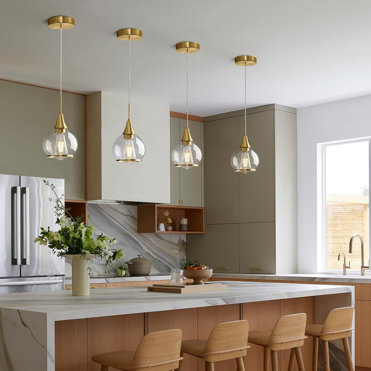 Pendant Light Fixtures Kitchen: 2 Pack Modern Gold Island Light with Clear Glass - 6 Inch Mid Century Globe Kitchen Lighting Chandeliers Ceiling for Foyer Bedroom