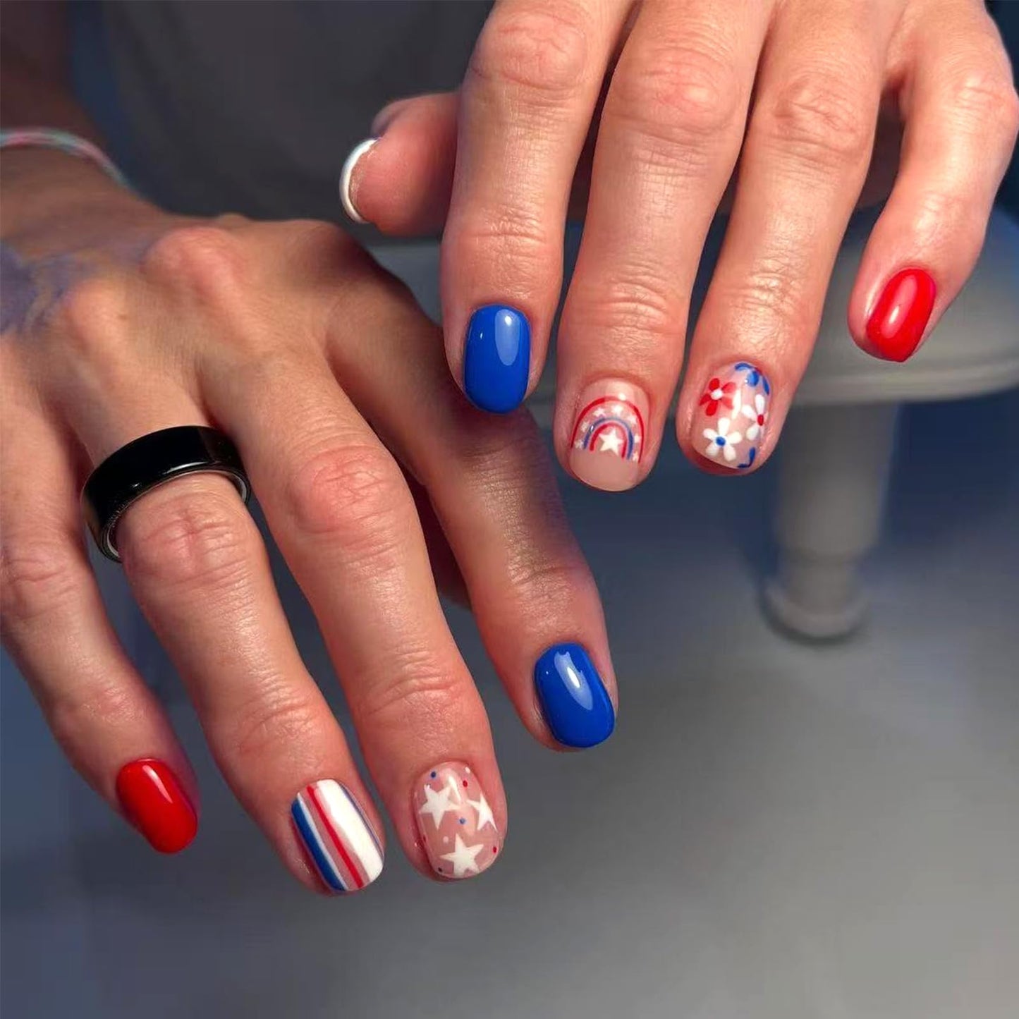 Independence Day Press on Nails Short Square Fake Nails with Star Flower Rainbow Design Red Blue White Glossy Patriotic False Nails Full Cover Stick on Nail for Women Manicure 24Pcs
