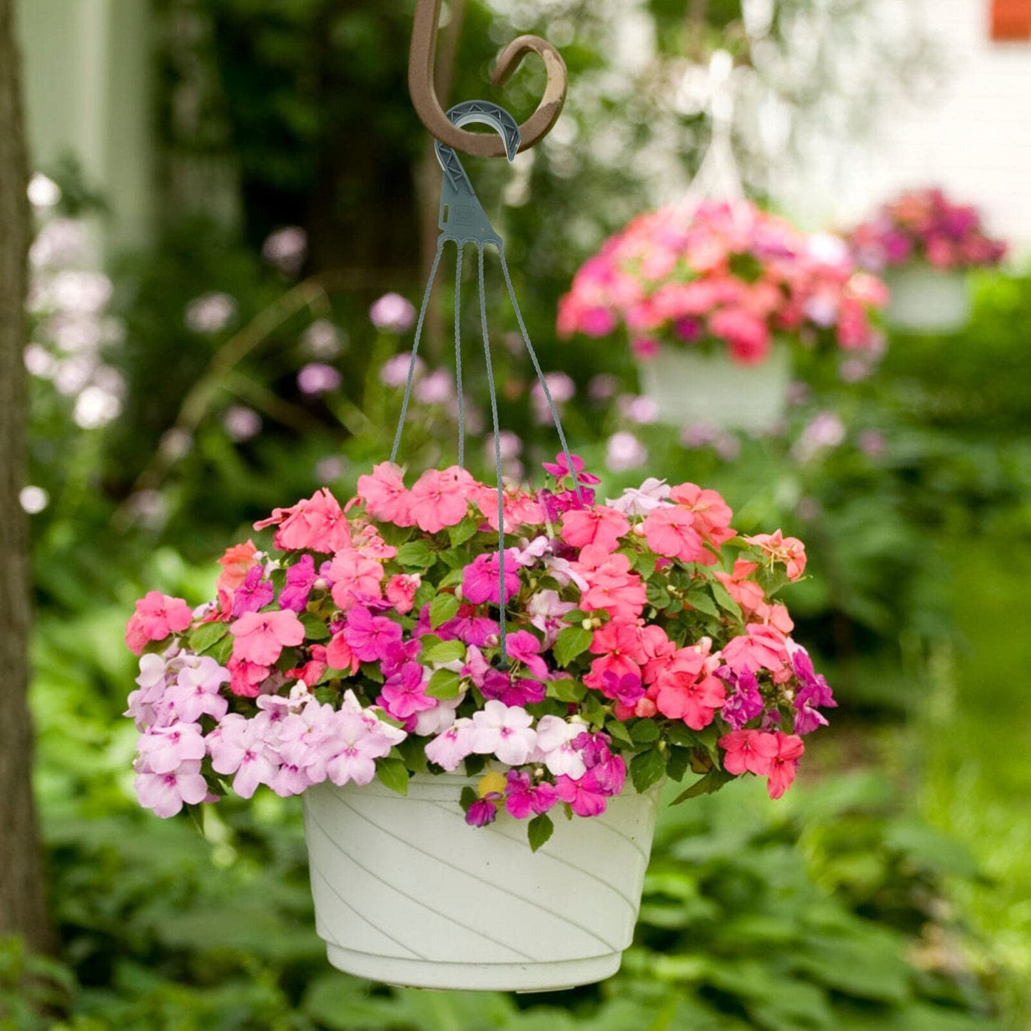 Yardwe 5Pcs Plastic Hanging Basket Hooks for Plants, 4-Prong Detachable Pot Hangers for Balcony, Porch, Garden, Indoor and Outdoor Use
