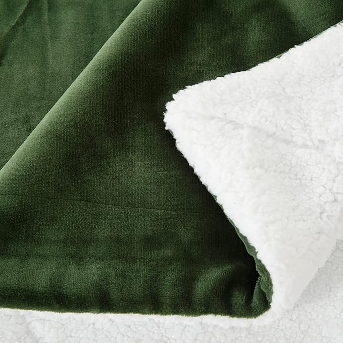 SOCHOW Sherpa Fleece Throw Blanket, Double-Sided Super Soft Luxurious Plush Blanket Twin Size 60 inchx80 inch, Olive Green