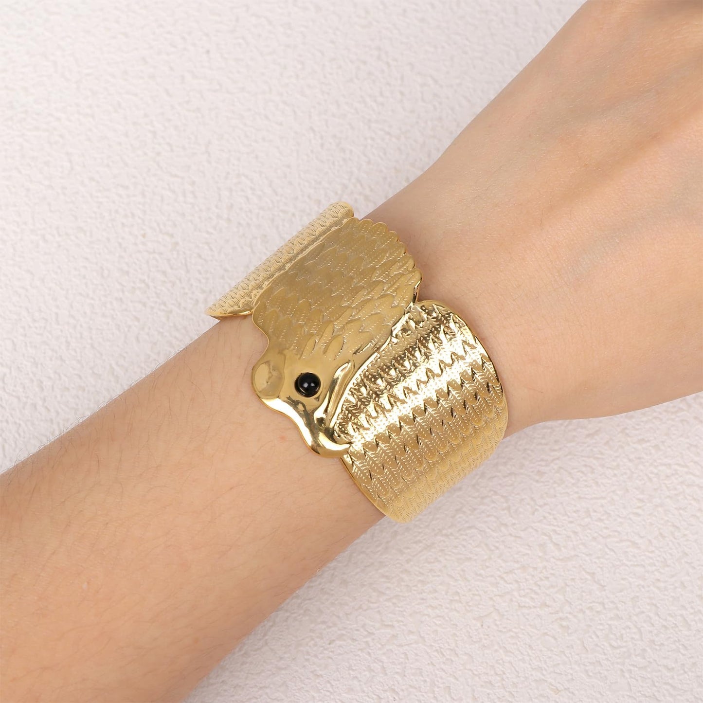 TaYolnFaSo Eagle Cuff Bracelet for Women Adjustable Chunky Wide Wrap Bracelet Open Bangle Eagle Jewelry for Wife Girlfriend Mother Daughter