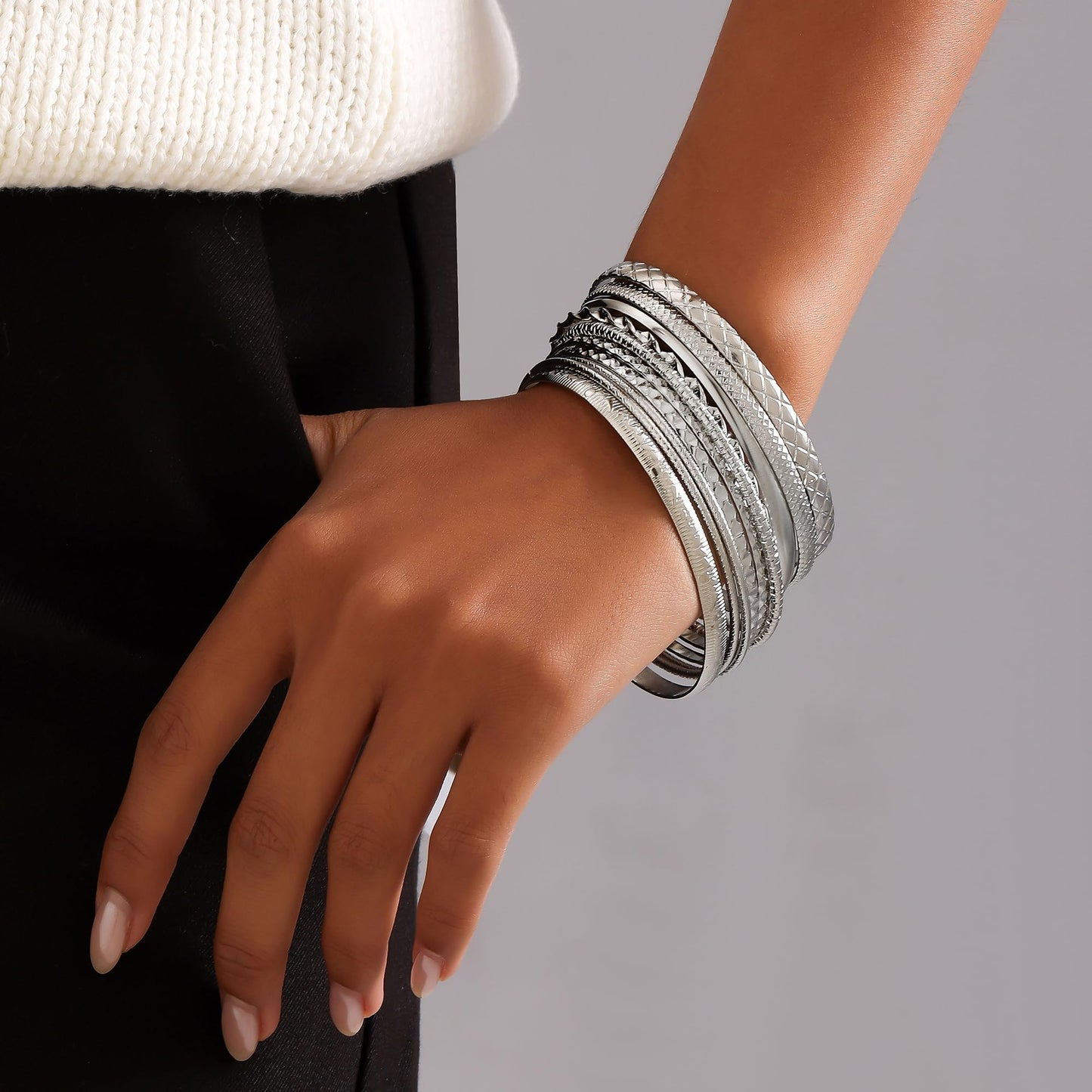 AYWFCBF Silver Bangle Bracelets for Women, 10 Pcs Boho Stackable Bangles Multi Layer Textured Chunky Bracelets Jewelry Set for Women