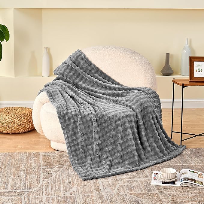 SOCHOW Grey Bubble Fleece Blanket for Couch, Super Soft Cozy Cute Throw Blanket for Women, Decorative Fuzzy Flannel Blanket, 50 x 60 Inches