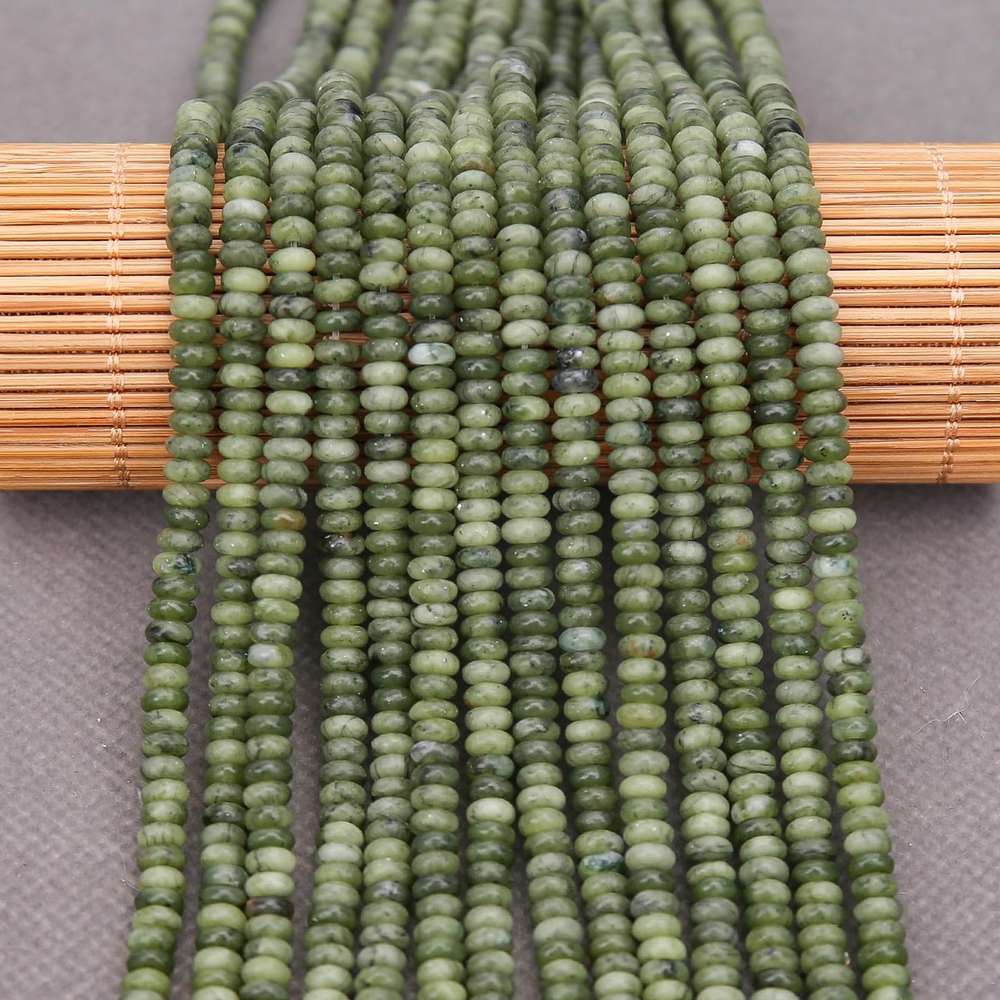 BONNY BOXX 1 Strand (150PCs) Natural 2 * 4mm Canadian Jade Rondelle Beads, Natural Abacus Disk Stone Beads Loose Spacer Gemstone for DIY Bracelet Necklace Jewelry Making