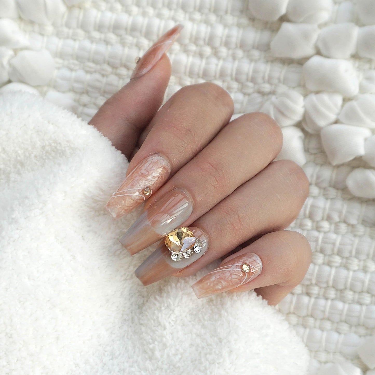 [GLORS] Purly Handmade Medium Ballerina Press on Nails | Handmade Ice Coffee Brown Retro Pearl Fake False Nails, 10 Pieces (Small, MB)