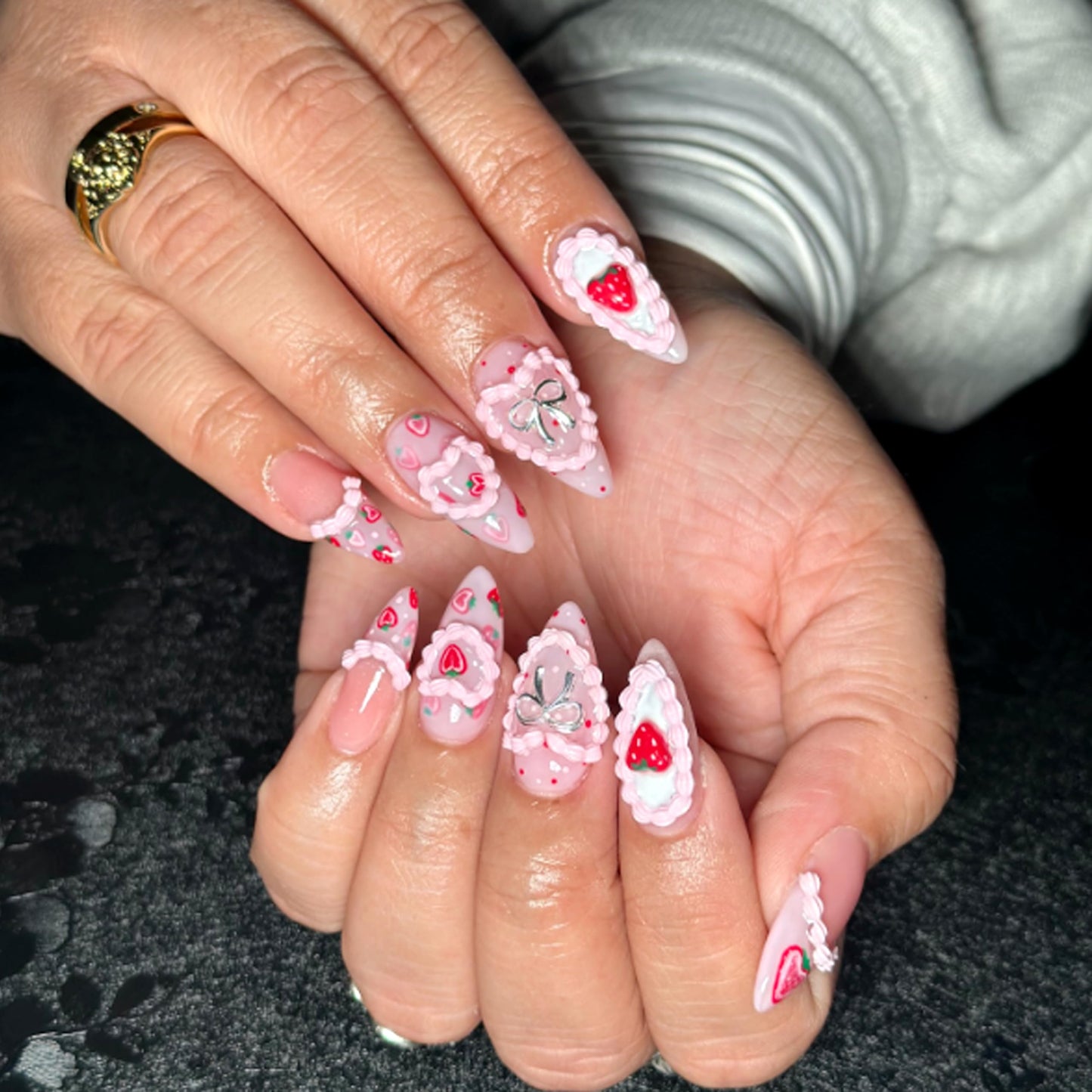 3D Nail Art Silicone Mold with 6 Embossed Designs – DIY Gel Carving Mold for Manicure, Ruffles, Chains & Bows – Nail Decoration Craft Mould for Women and Professionals