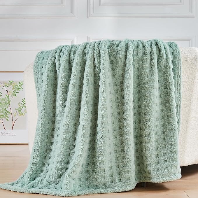 NEWCOSPLAY Super Soft King Blanket Green Premium Silky Flannel Fleece 3D Waffle Checkered Lightweight Bed Blanket All Season Use (New Sage Green, King(90"x110"))