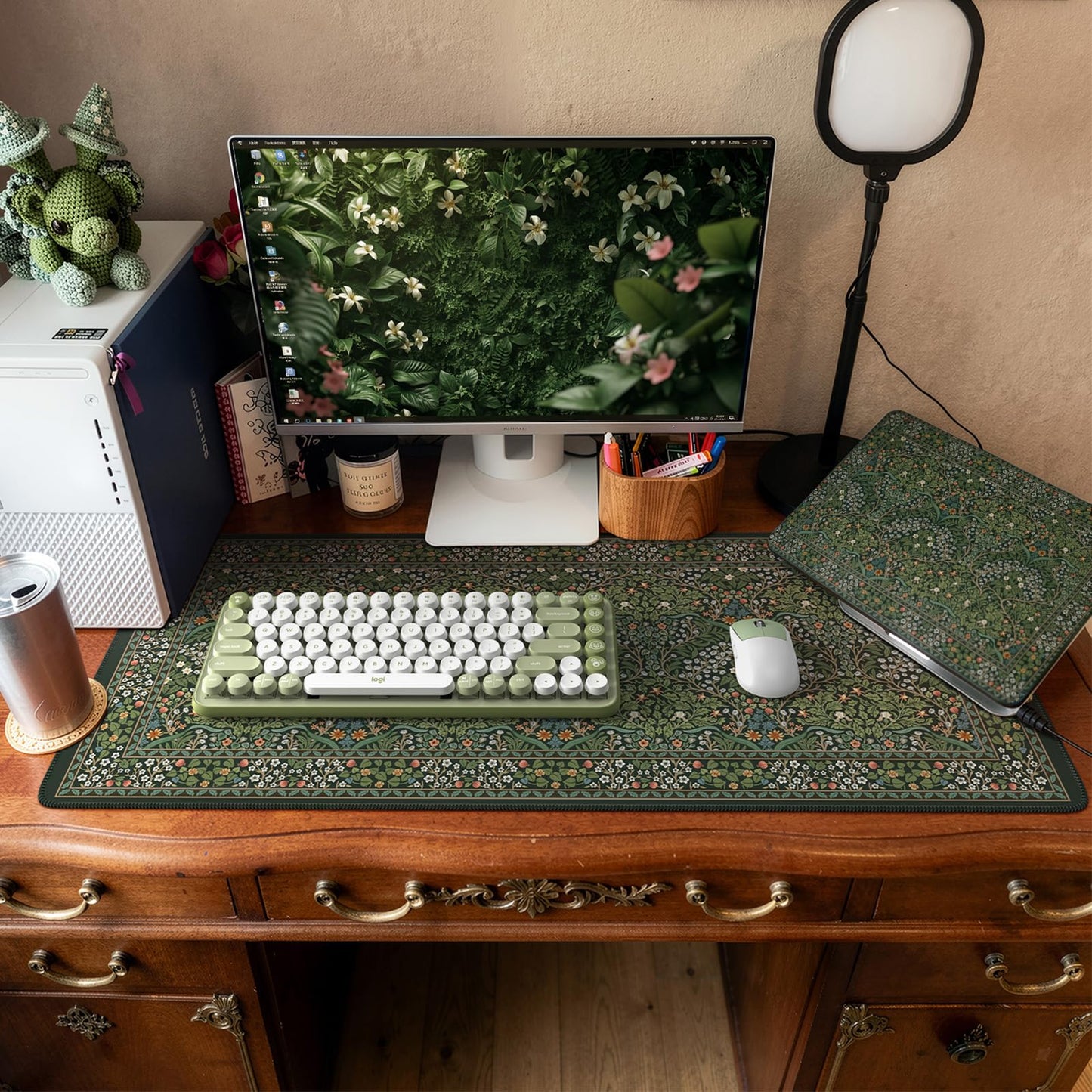iCasso Big Mouse Pad, Desk Pad Mat, Full Desk Large Mousepad, Anti-Slip Smooth Surface XXL Computer Pad with Stitched Edges for Home Office Organizer (Green)