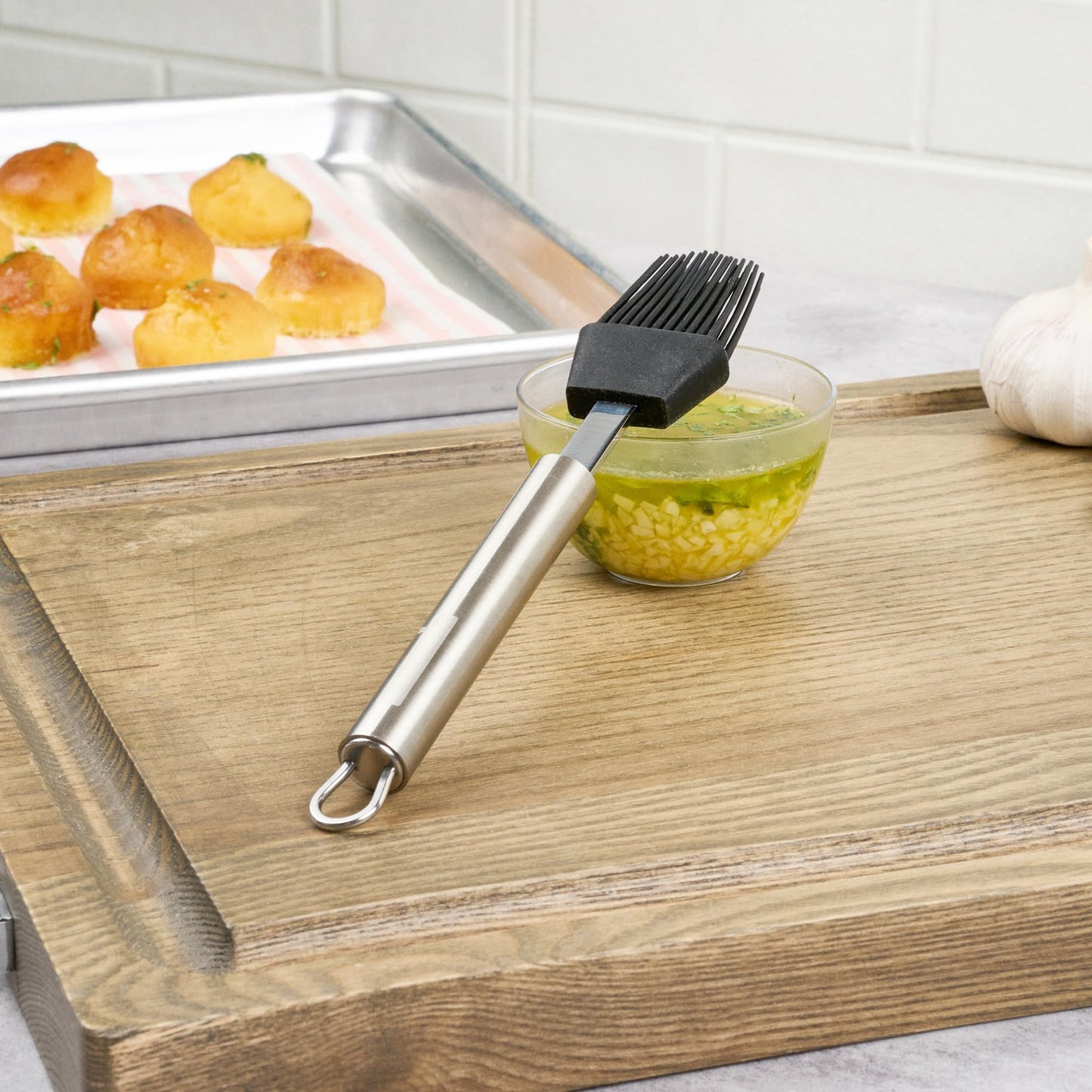 Restaurantware Silicone Basting Pastry Brush - German Standard Heat-Resistant Basting Brush with Stainless Steel Handle, Dishwasher Safe - Egg Wash Brush for Butter, BBQ, Sauce, Baking