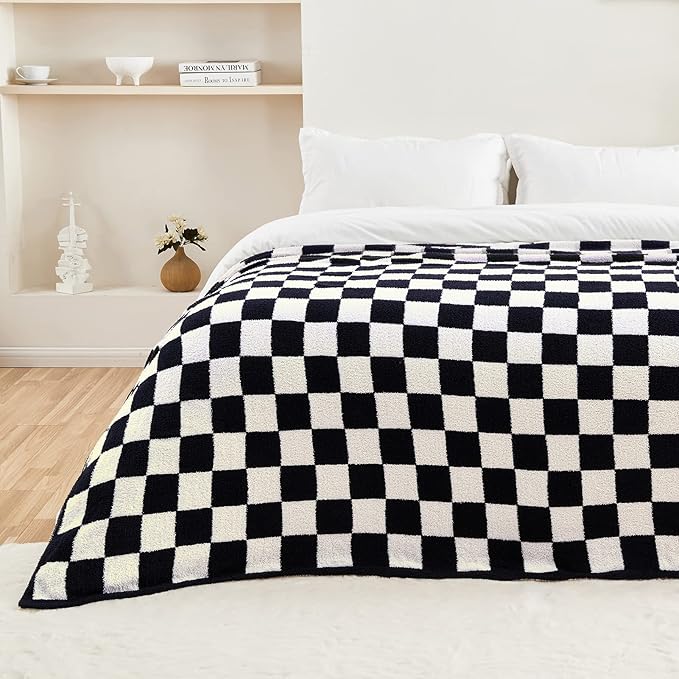 CozeCube Checkered Blanket, Ultra Soft Cozy Black and White Throw Blanket, Warm Cozy Knit Fuzzy Plush Checkerboard Throw for Couch Bed Sofa, 50"x60"