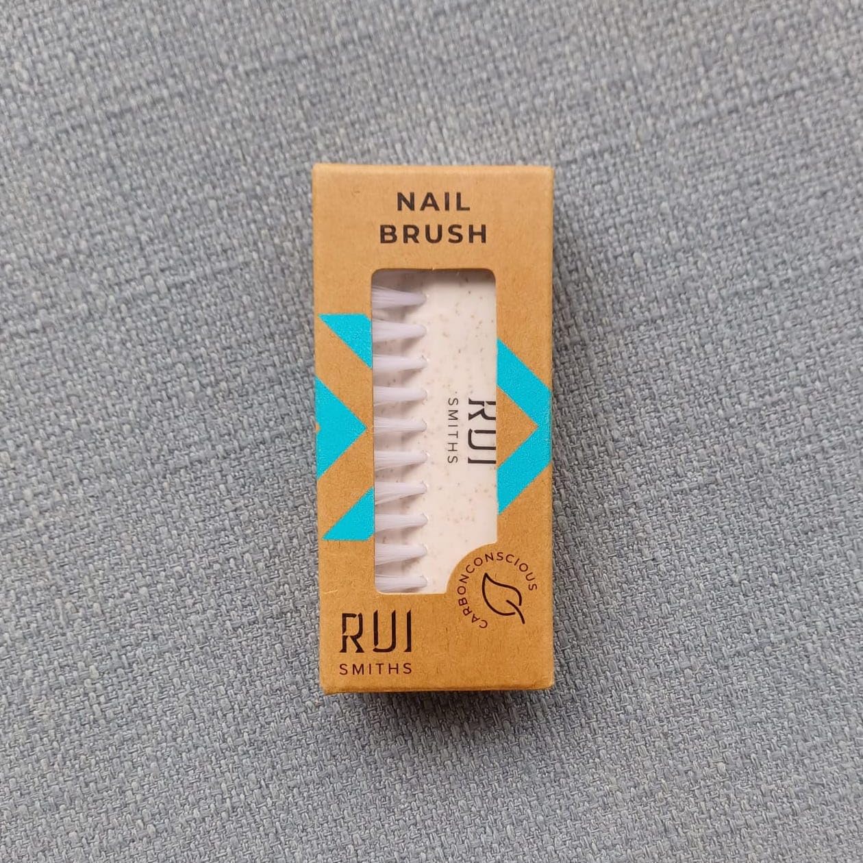 Rui Smiths CarbonConscious Nail Cleaning Brush with 2-Sided Bristles for Manicure and Pedicure Grooming | Made with Wheat Straw Bioplastic