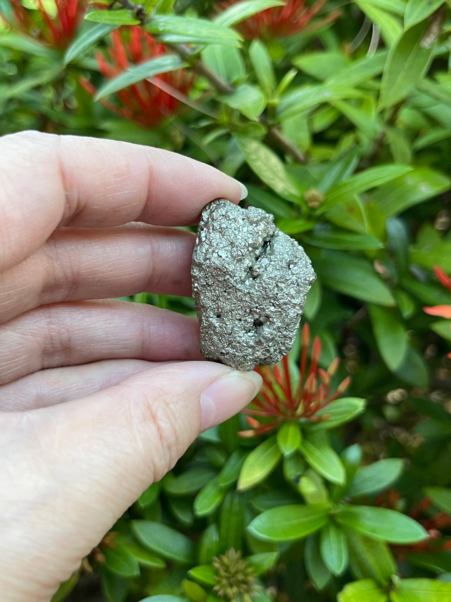 GAF TREASURES Wholesale Raw Pyrite Crystals, Natural Pyrite Stone, Natural Rough Pyrite Crystals, Pyrite Rough, Pyrite Healing Crystals (Pyrite, 0.25 Pound)