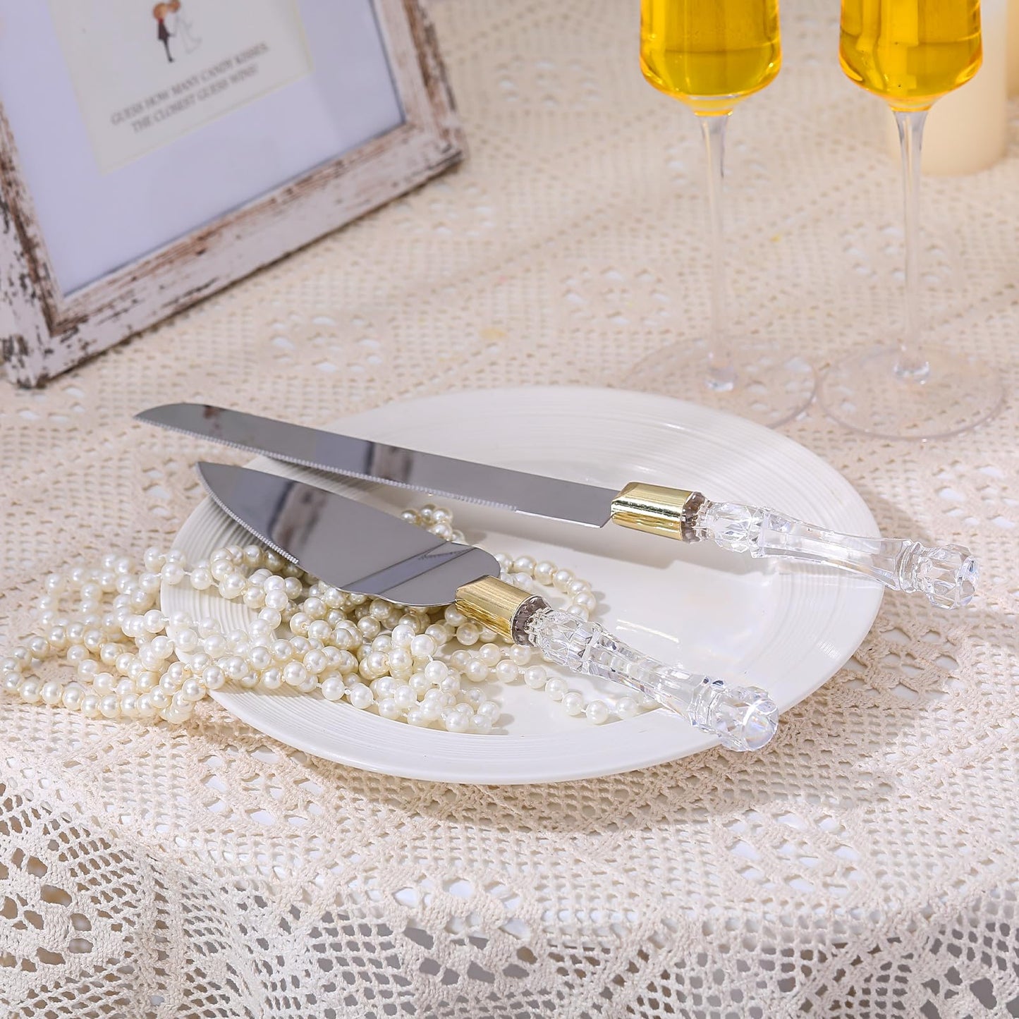 Boao 4 Pieces Wedding Toasting Flutes and Cake Server Set Wedding Reception Supplies Champagne Glasses Cake Knife Pie Server (Gold,Classic)