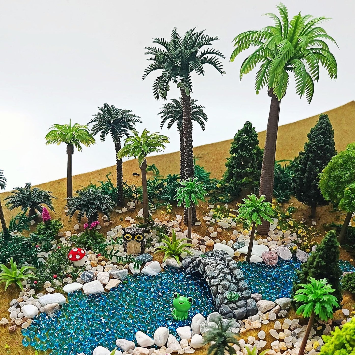 QuarenDen 42Pcs Diorama Supplies Kit, Model Trees, Miniature Palm Trees, Architecture Tree, Decorative Sand, Stone, Grass, Moss Stick,Scenery Basing Material Kit for DIY Craft, Model Train Scenery