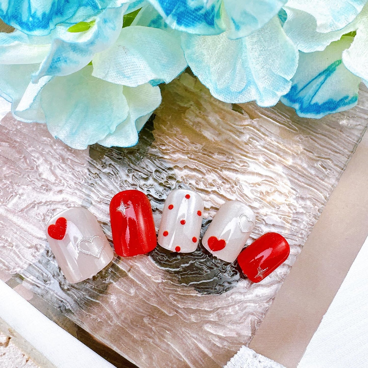 24Pcs Valentines Press on Nails Short Square Fake Nails with Designs Heart Acrylic Nails Glitter Valentine False Nails Red Glossy Full Cover Glue on Nails for Women Wedding Nail Decorations