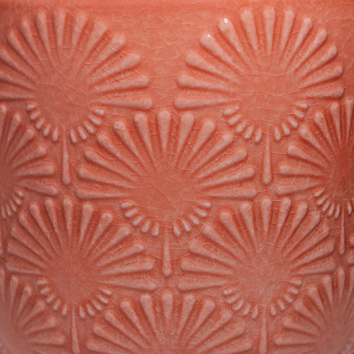 Xiaan Jiaju Boho Embossed Ceramic Flower Pot, 6.7 Inch Modern Planter Pots for Indoor Plants, Bohemian Chic Decorative Glazed Plant Pot with Fanburst Pattern, Coral Blush