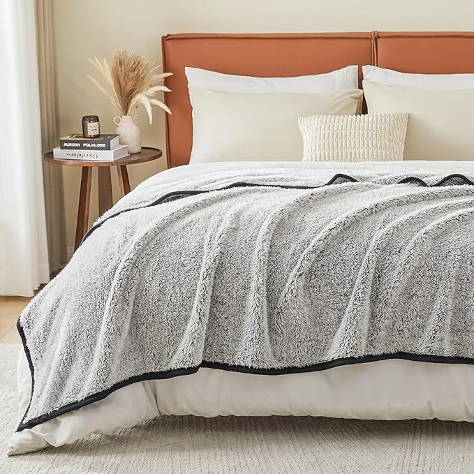 EMME Fuzzy Blanket Soft Fleece Throw Blankets for Women, Fluffy Sherpa Throws(Black,50"x60")