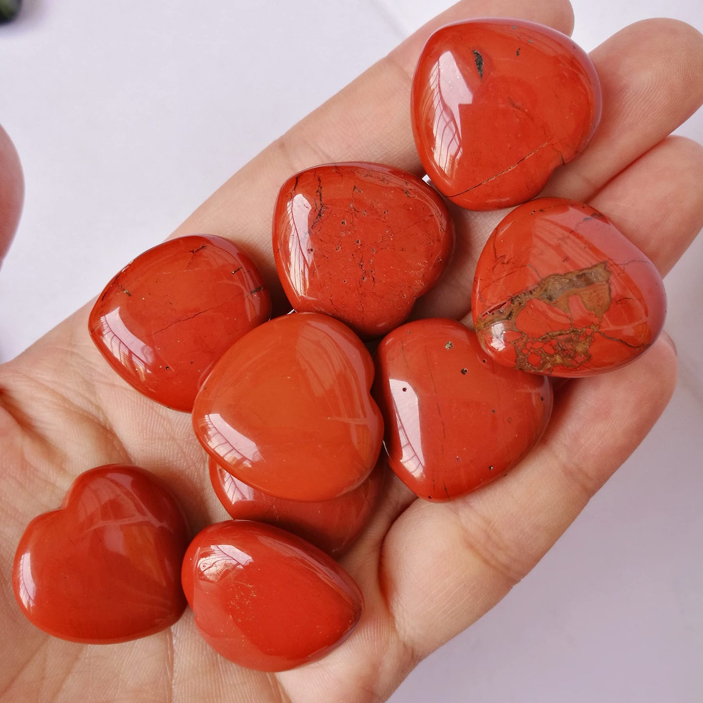 Bacatgem 3 Pcs Natural Red Jasper Pocket Palm Thumb Healing Crystal Heart Love Worry Stones,1 inches Reiki Balancing Crystal and Healing Stones