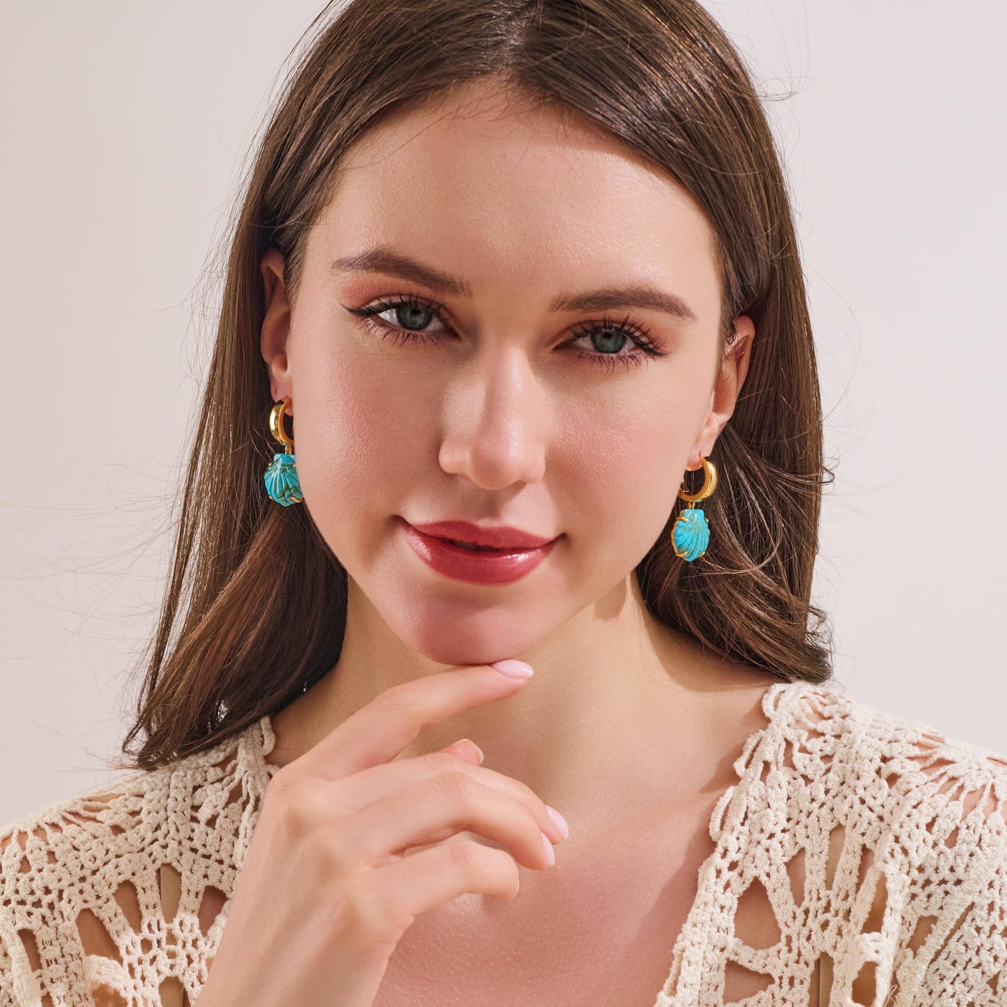 INNERDIVA Blue Seashell Earrings, Gold Plated Copper Ocean Statement Jewelry Summer Beach Seashell Earrings for Women