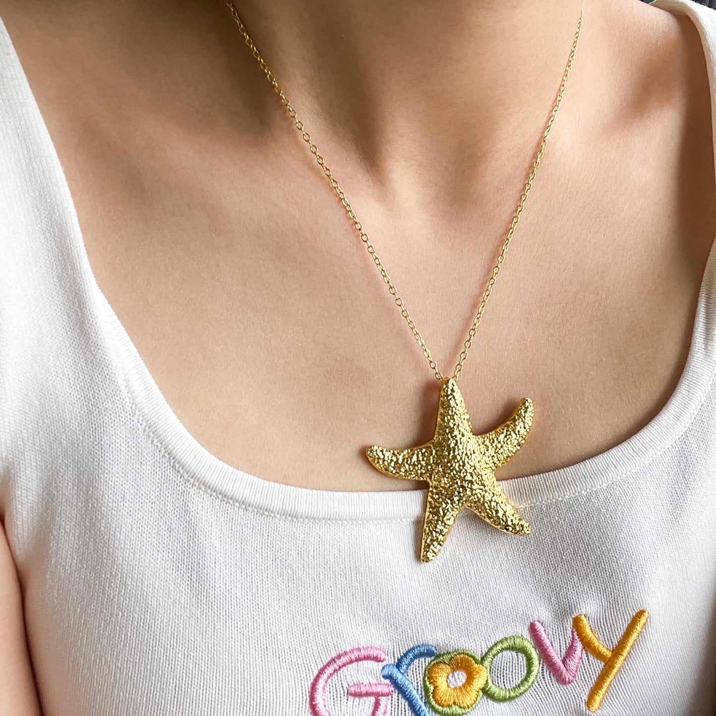 Seashell Starfish Necklace for Women Conch Shell Summer Pearl Beach 14k Gold Layered Dainty Choker (Big Starfish Necklace)