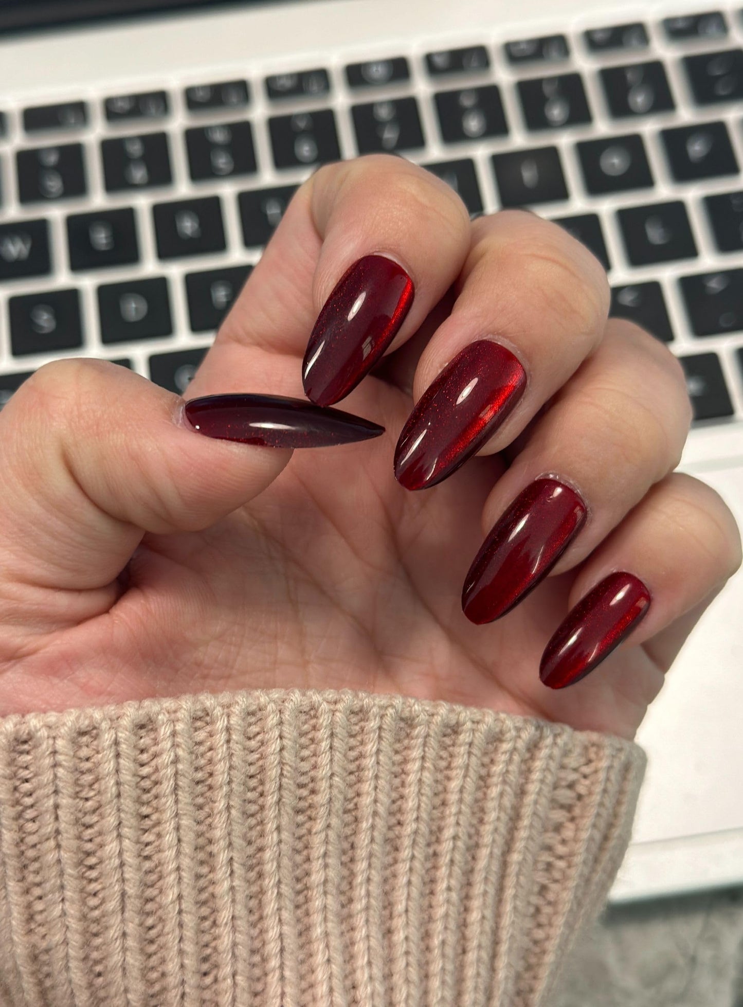 Press on Nails Medium Long Light Red Fake Nails Bling Glossy False Nail Tips Artificial Nails Finger Manicure for Women and Girls-10 pcs (Size S)