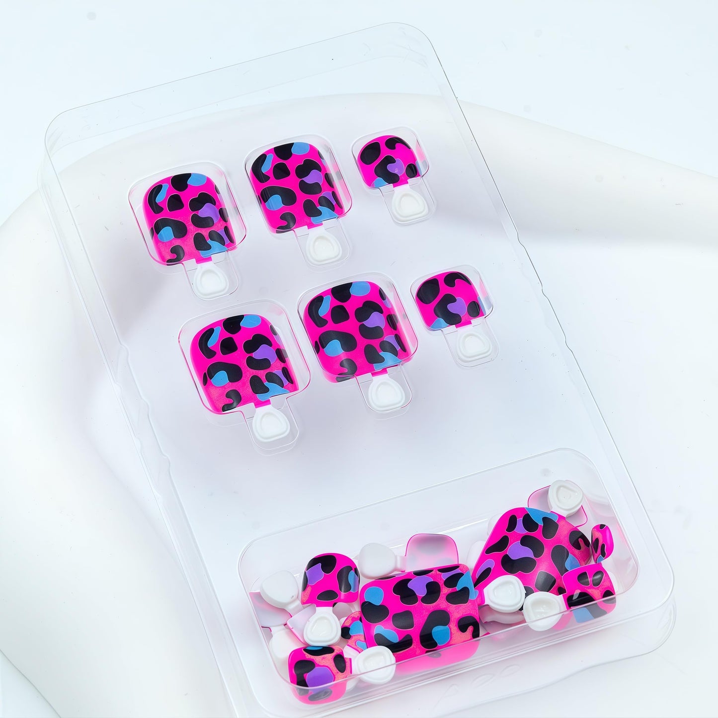 Leopard Print Press on Toenails Short Square Fake Toe Nails with Pink Spotted Leopard Designs Glossy Acrylic Artificial Full Cover False Stick on Toenails for Women Decoration 24Pcs