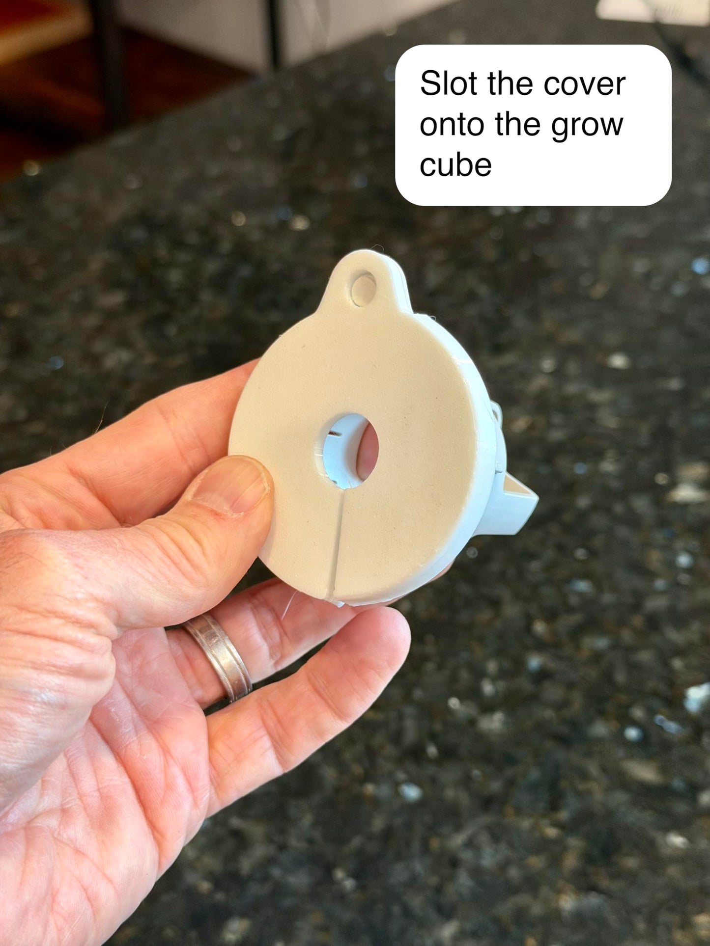 Light-Blocking Cube Caps Compatible with Lettuce Grow Farmstand Hydropnics Kits - Set of 8