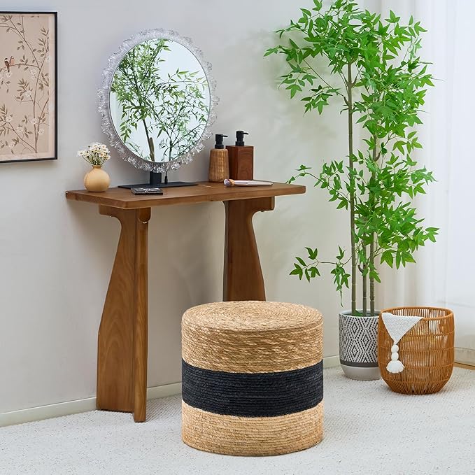 Wimarsbon 18'' Ottoman Pouf, Natural Braided Poof, Rustic Handweave Lounge Pouffe, Boho Footrest Stool for Bedroom, Accent Table for Living Room (18inch Natural Cattail + Black Corn Husk)