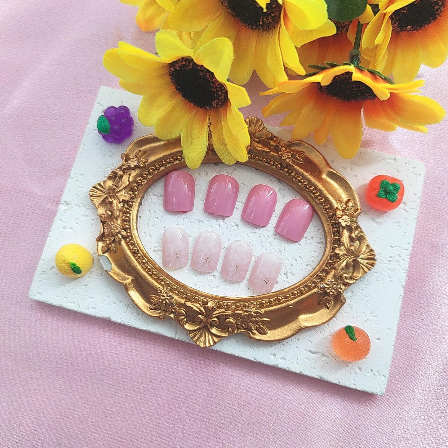 Square Press on Nails Short Fake Nails with White Flower Designs Pink Nails Press ons Glossy Glue on Nails Cute Acrylic Nails Spring False Nails Artificial Stick on Nails for Women 24Pcs