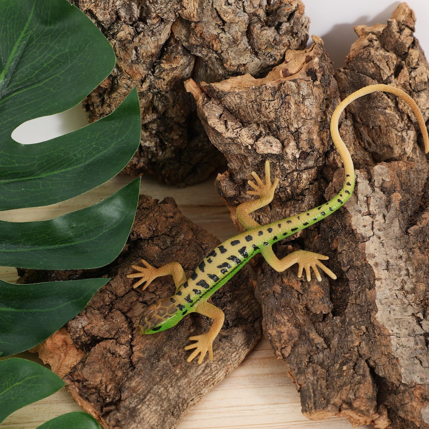 BESPORTBLE Reptile Tree Bark Hides: 4Pcs Natural Wood for Leopard Gecko Terrarium Decor, Enclosure Habitat Breeding Slabs Climbing Shelter