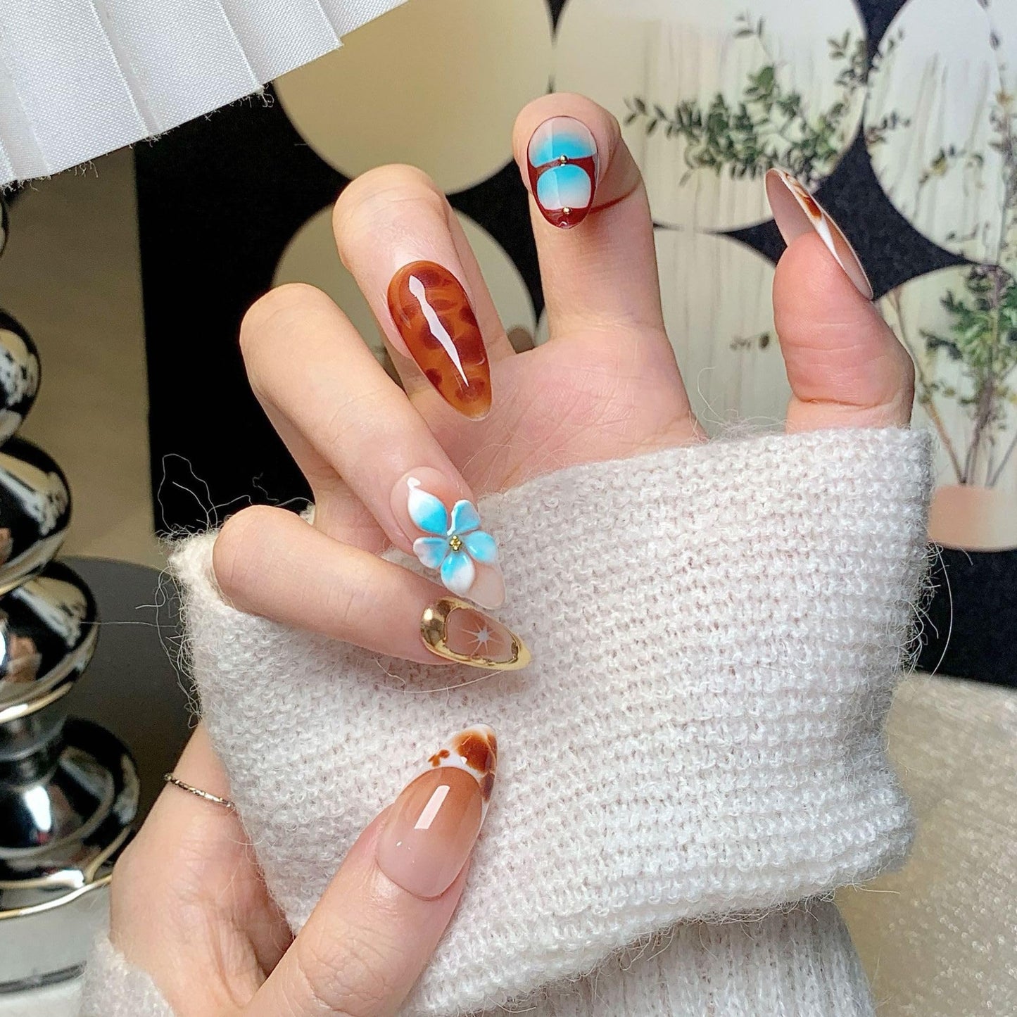 Medium Press on Nails Almond - Handmade Fake Nails with Flower Gold Line Deisgn - Ombre Brown False Nails Fall Nails Press ons for Women - (Size S)