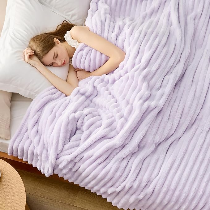 Bedsure Lavender Fog Fleece Blanket for Couch&King Size Blanket for Bed,108x90 Inches
