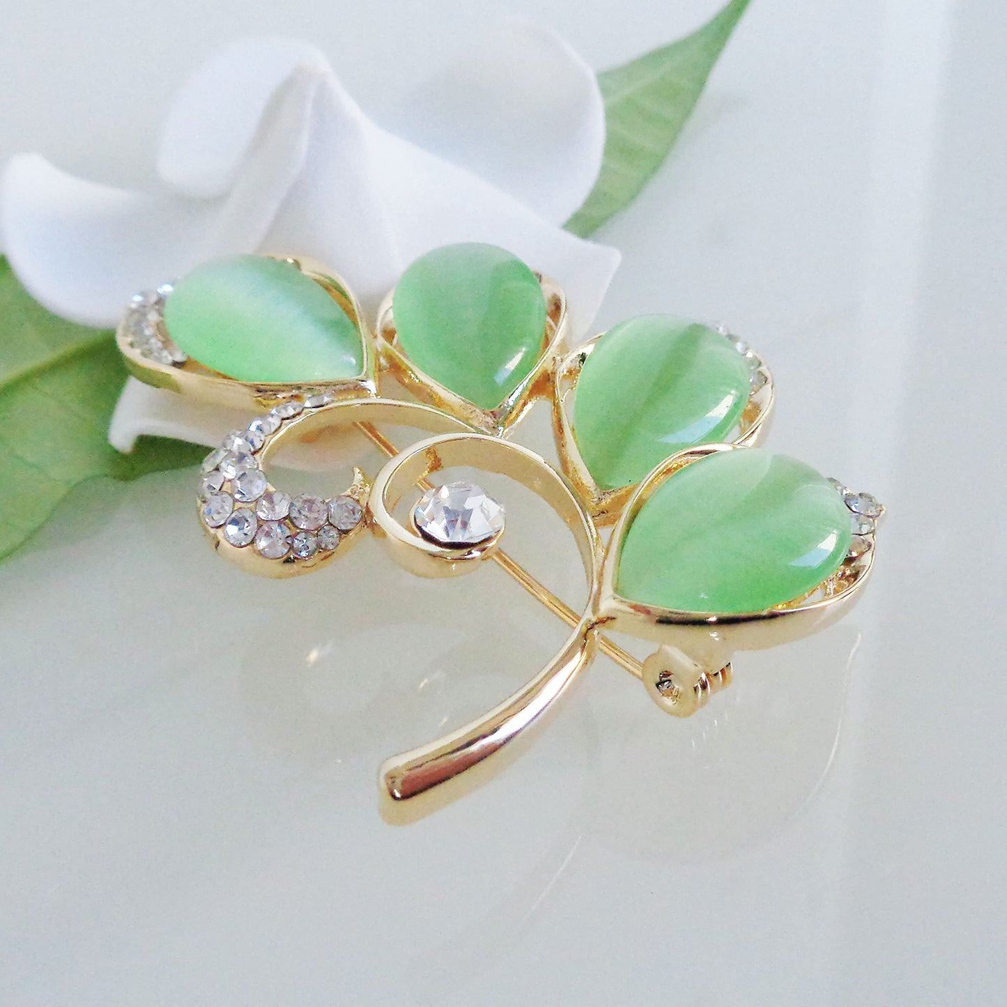 Navachi 18k Gold Plated Green Opal Leaves Crystal Branches Az7853 Brooch Pin