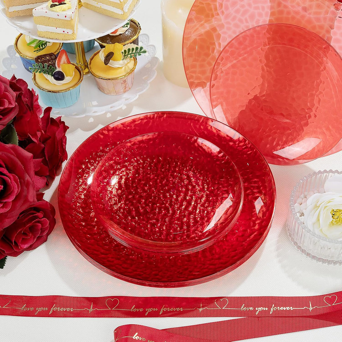 Rubtlamp 60 Pcs Christmas Plasitc Plates, Heavy Duty Red Plates Disposable,Clear Red Disposable Plates, red Hammered Plastic plates Include 30 Dessert Platos, 30 Dinner Platos for Party