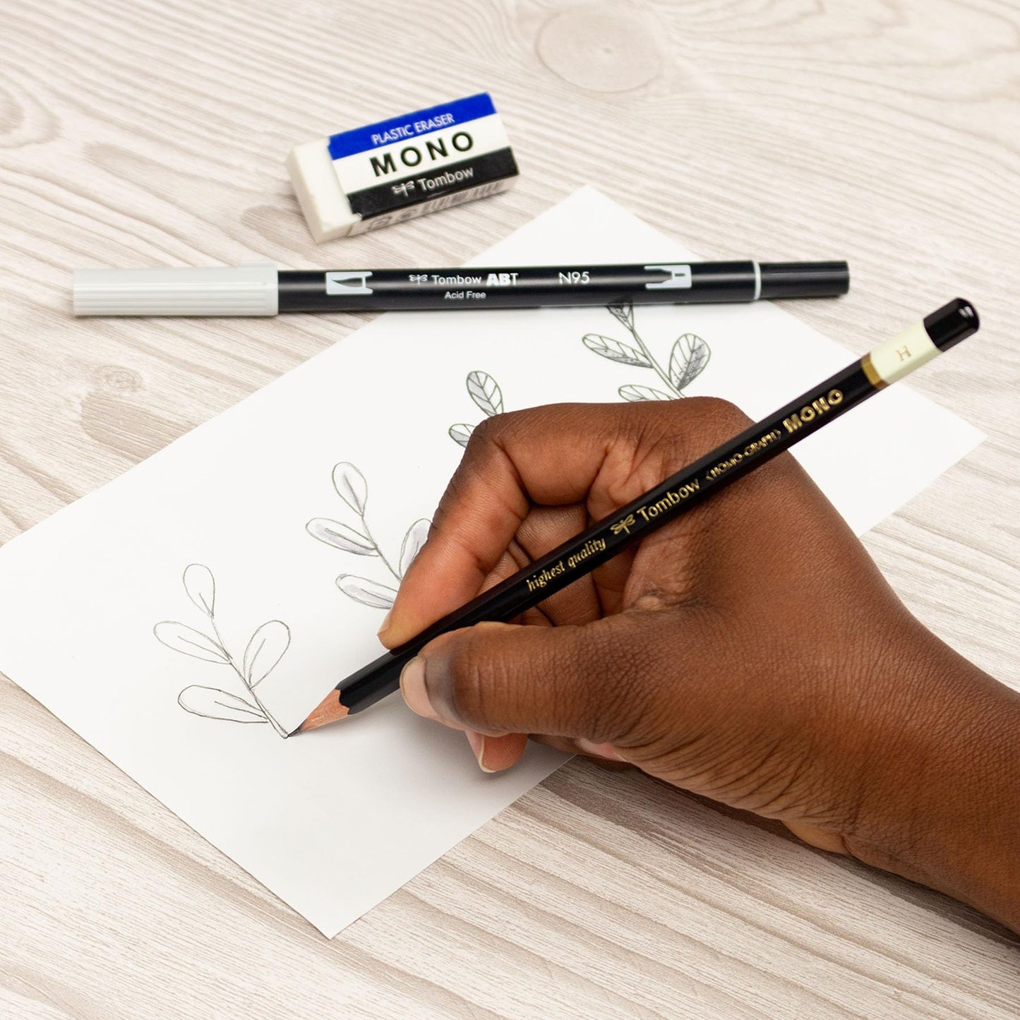 Tombow 56302 Illustration Set. Includes 9 Tools for Drawing, Sketching and Illustrating.