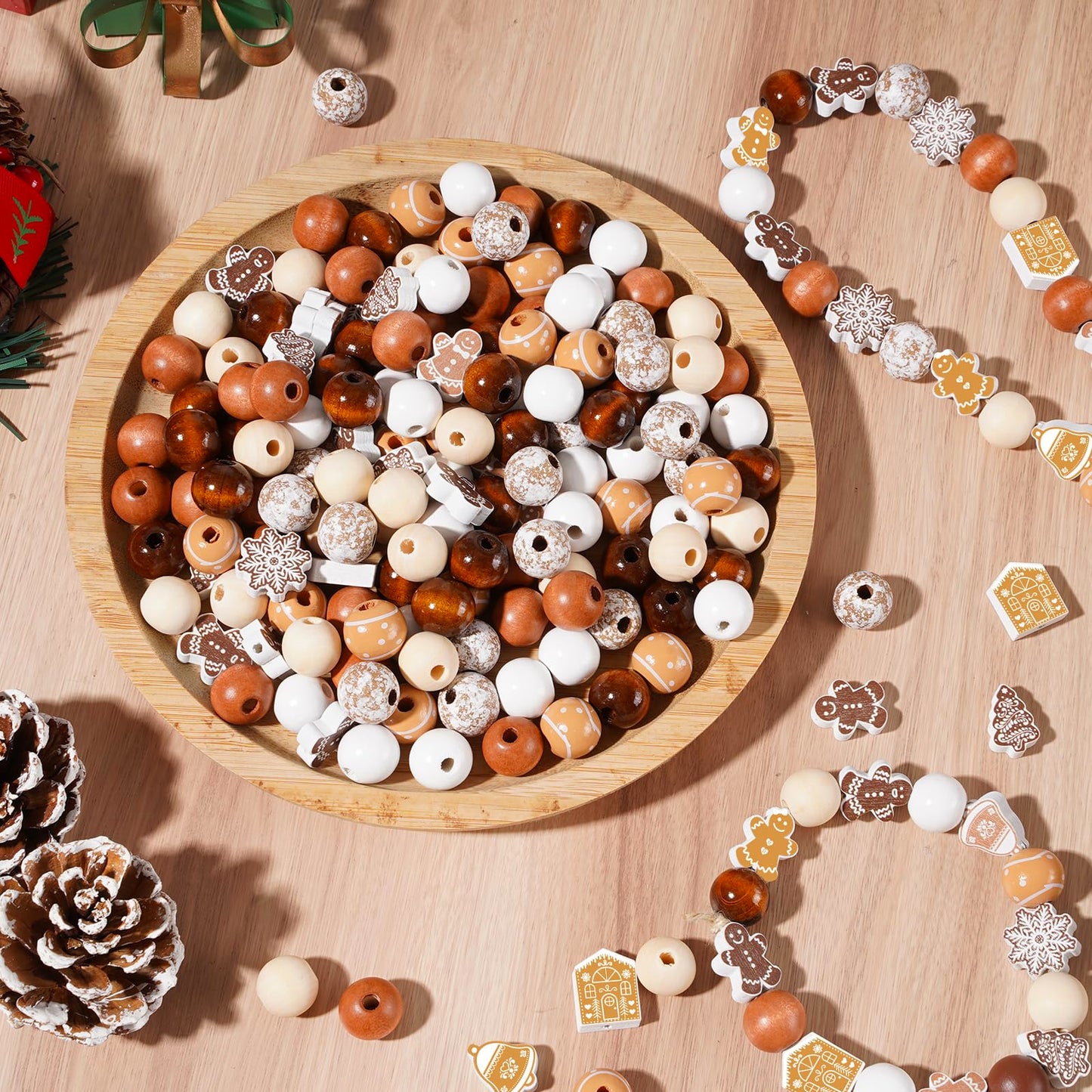 Whaline 200Pcs Christmas Wooden Beads Round Loose Bead Gingerbread Man Snowflake Craft Beads for Xmas Farmhouse Ornament DIY Making Winter Decor