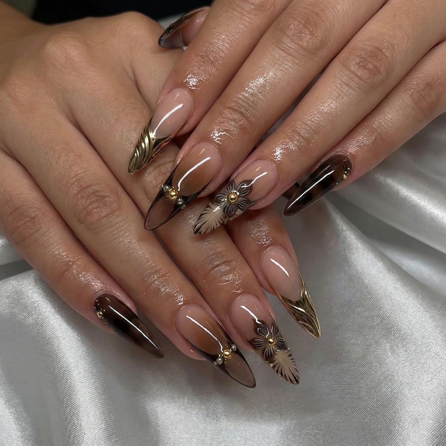 Almond Press on Nails Long Fake Nails Seeneey Brown Artificial Nail Gold Charm and 3D Flowers Designs Tortoise Shell Stick on Nail for Women 24pcs