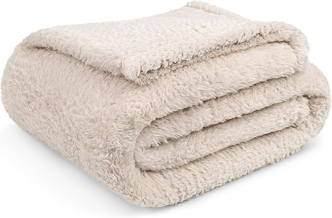 PAVILIA Sherpa Throw Blanket for Couch Sofa, Cream Beige Fluffy Warm Plush Blanket for Bed, Cozy Super Soft Lightweight Throw, Fuzzy Decorative Blanket, All Season Home, 50x60