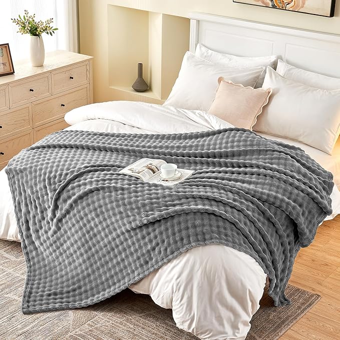 SOCHOW Grey Bubble Fleece Blanket for Couch, Super Soft Cozy Cute Throw Blanket for Women, Decorative Fuzzy Flannel Blanket, 50 x 60 Inches