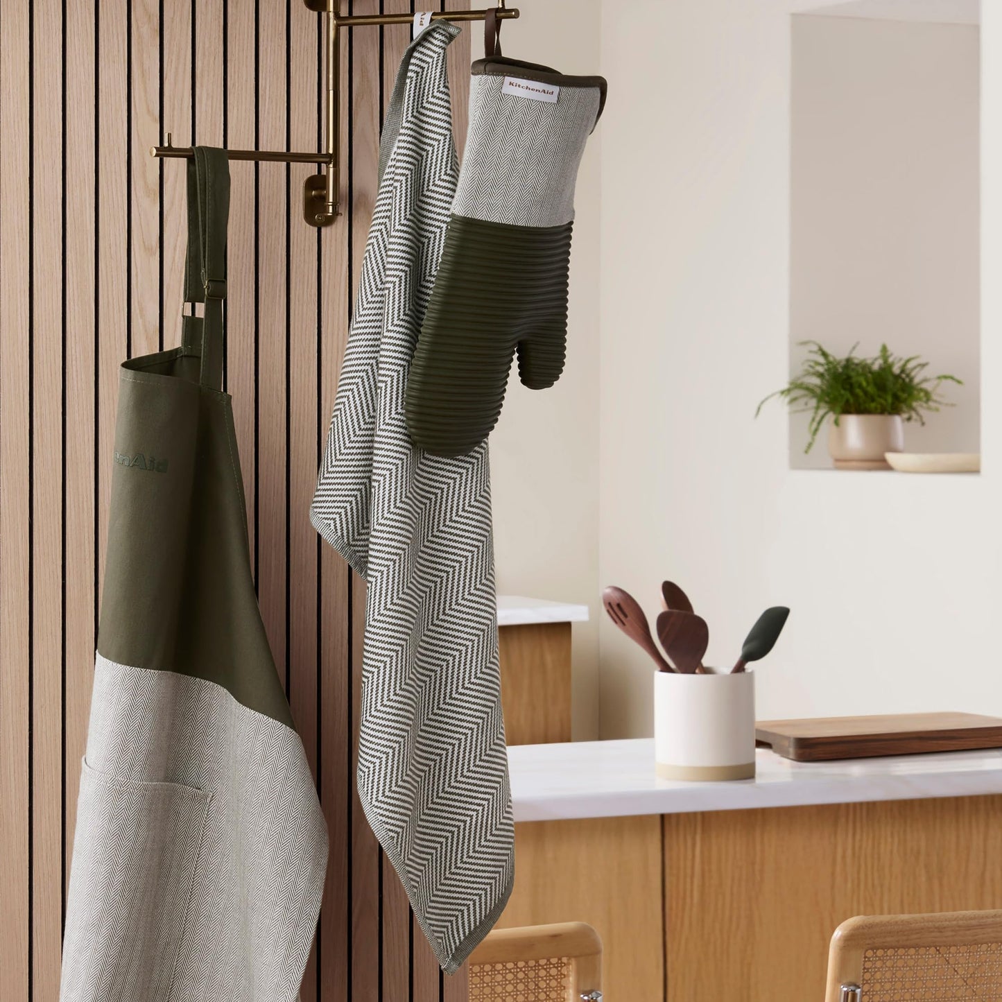 KitchenAid® Evergreen Design Series Heavyweight Textured Oversized Kitchen Towels 3-Pack Set, Absorbent 100% Cotton, Dual-Purpose, Deep Forest Green, 18"x28"