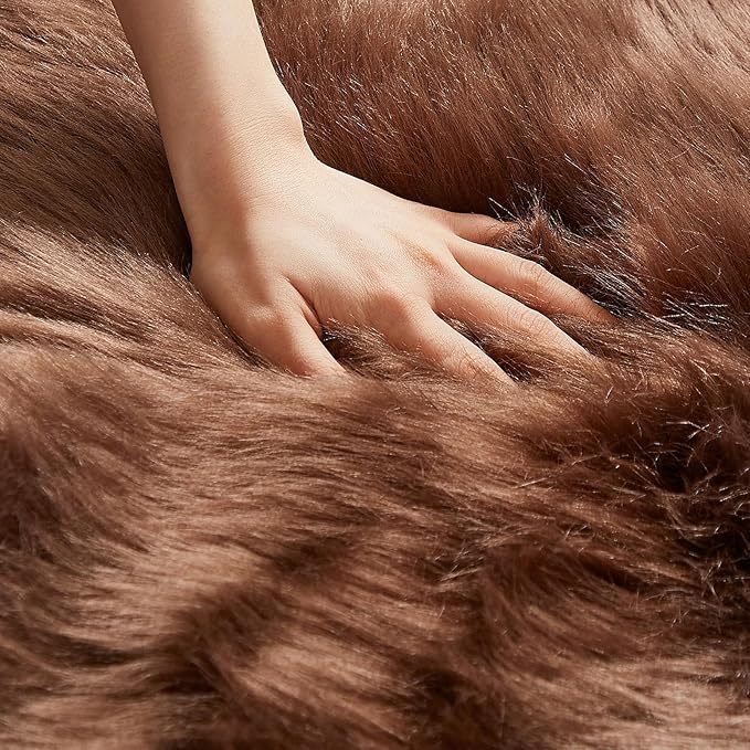 AMTOVO Faux Fur Rug, Coffee Area Rug, Fluffy Sheepskin Rug, Fuzzy Ultra Soft 2 x 4 ft Shag Rugs for Bedroom Sofa Throw Cushion Room Decor, Sheepskin