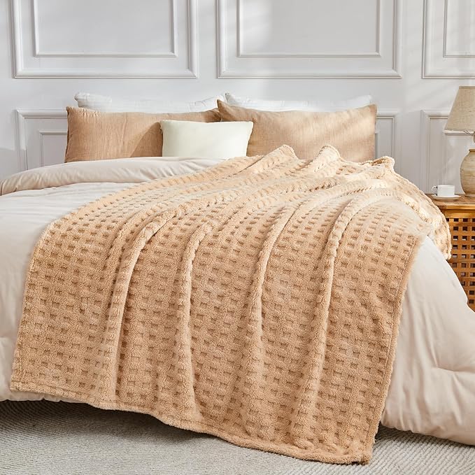 NEWCOSPLAY Super Soft King Blanket Brown Premium Silky Flannel Fleece 3D Waffle Checkered Lightweight Bed Blanket All Season Use (Brown, King(90"x110"))