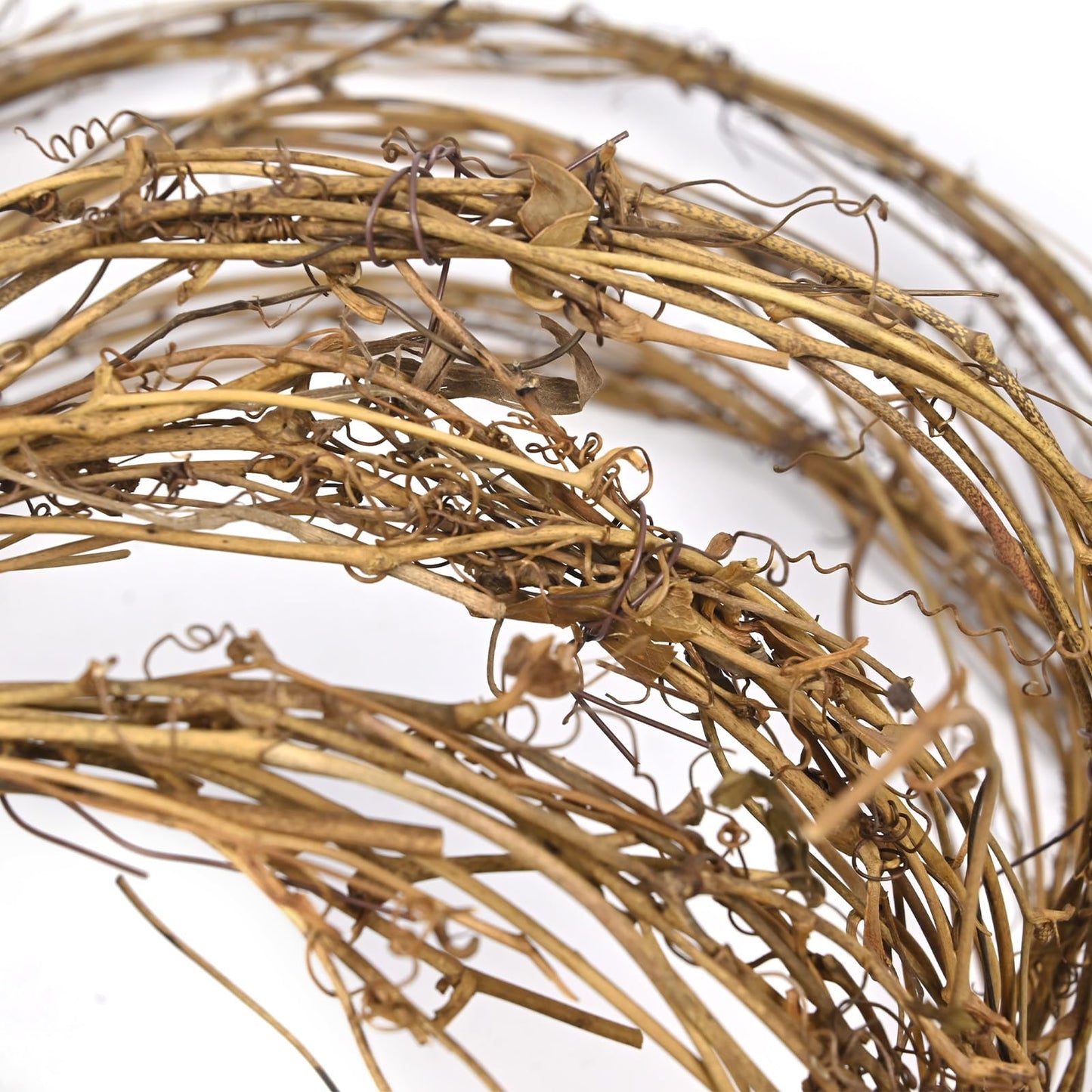 7 Pack Natural Grapevine Garland, 15 Ft Per Roll Total 105 Ft Flexible Bendable Twig Vine Strips for Wreath Making DIY Crafts Home Wedding Christmas Garden Decoration