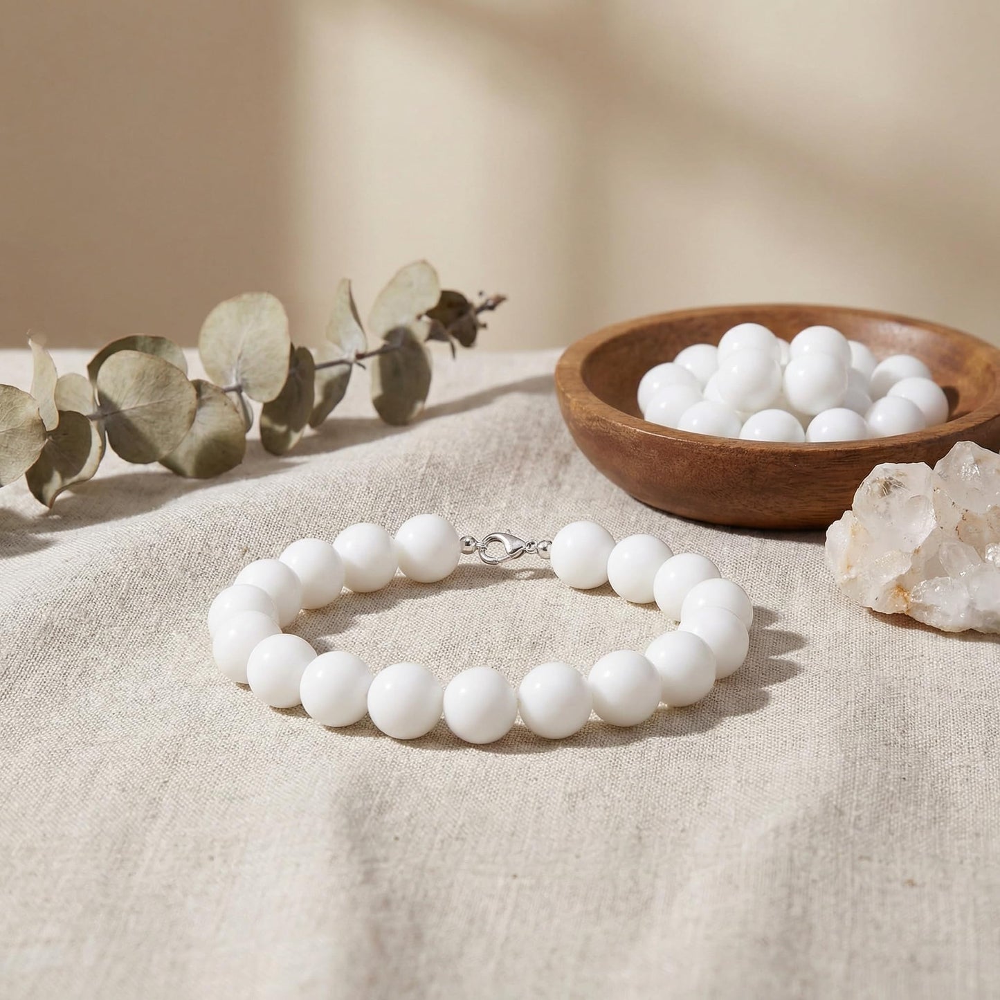 Yochus 45pcs White Tridacna Beads，8mm Healing Power Natural Stone Round Loose Beads for Jewelry Making Earring Necklace DIY Crafts