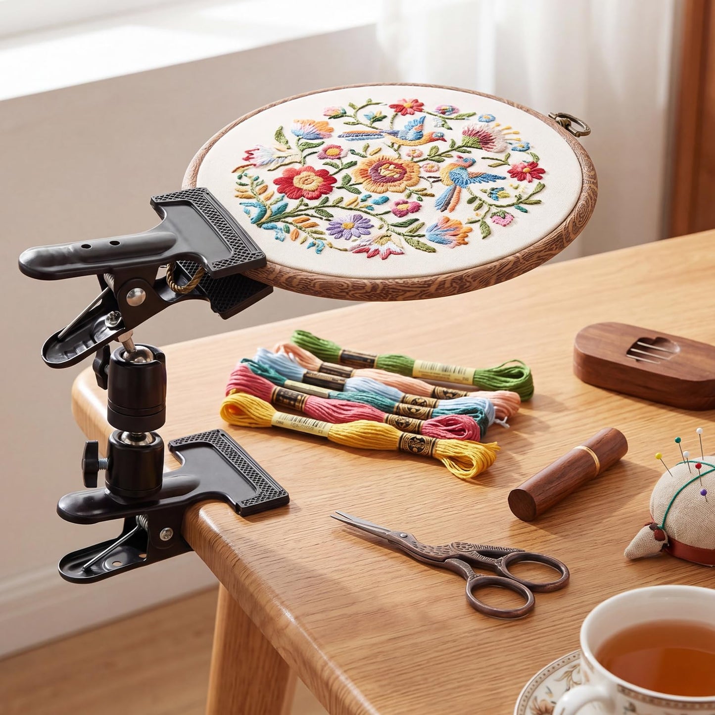 ElaraBerry 3 Beech Wood Embroidery Hoops with Adjustable Desk Clamp Embroidery Hoop Stand Rotated Hoops Stand for Cross Stitch Needlework DIY Craft Gift for Hobbyists(3"/5.5"/8.6",Round)