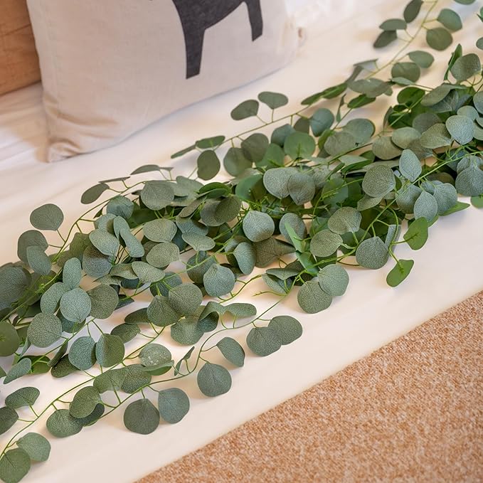 CQURE 48Pcs Eucalyptus Garland,Artificial Eucalyptus Leaves Table Greenery Garland Wreath Vines for Wedding Party Table Bedroom Wall Room Decor